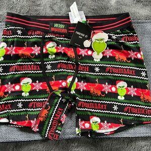 NWT Men’s Grinch Boxer Briefs - Large